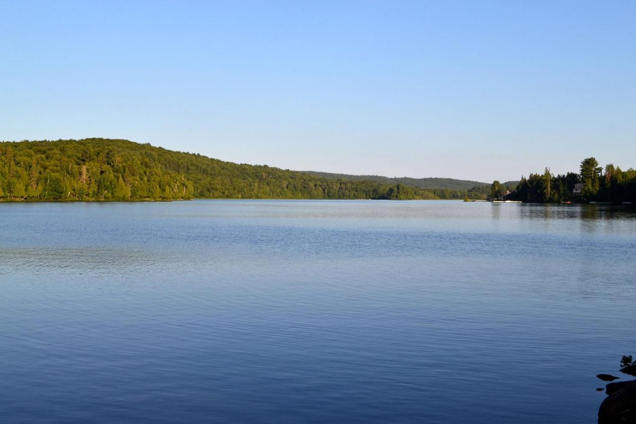 Les 4 Chalets - Le 605 Lac-Saint-Paul Luaran gambar